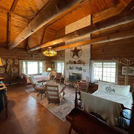 Hotel Doe Creek Horse Ranch